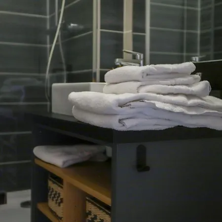 Apartment Royalement Bien ! Hyper-centre - Wifi - Netflix -